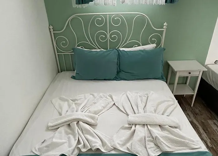 Maydanoz Hotel Foca