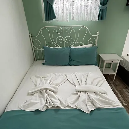 Maydanoz Hotel Foça